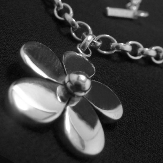 Daisy Chain Necklace II