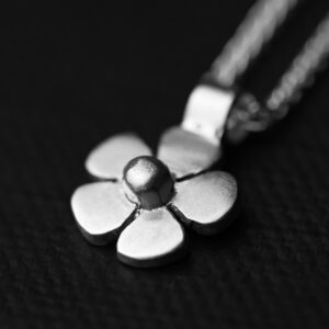 Daisy Necklace