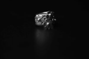 Daisy ring