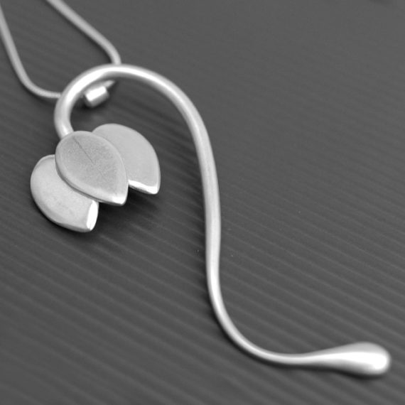 Fritillaria necklace